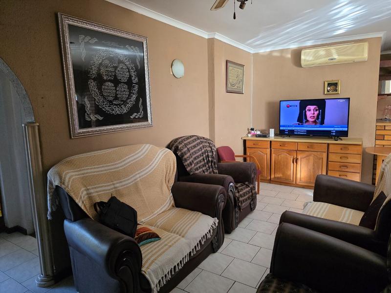 4 Bedroom Property for Sale in Churchill Estate Western Cape
